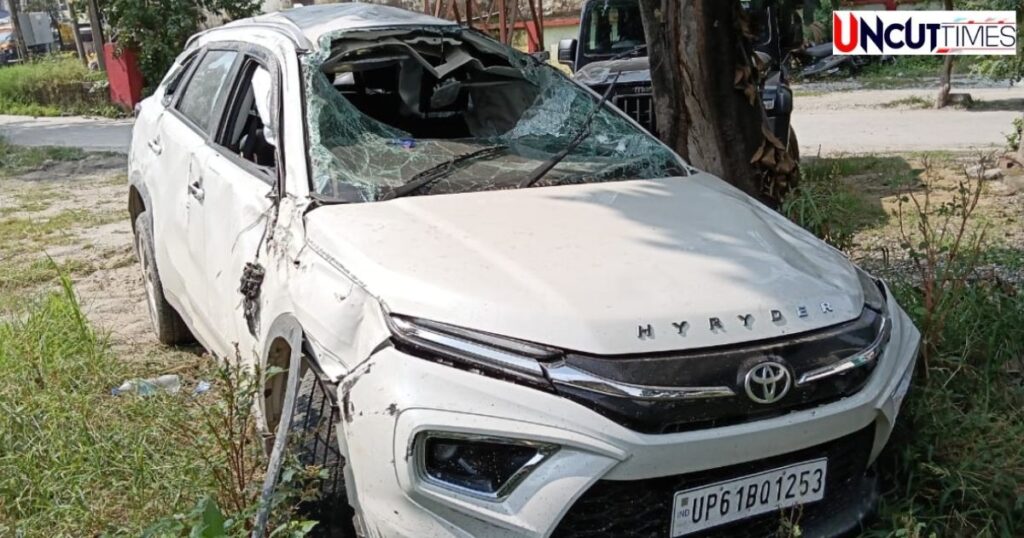 एसडीएम की कार पलटी, पत्नी समेत घायल, एयरबैग खुलने से बची जान