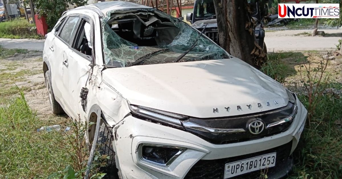 एसडीएम की कार पलटी, पत्नी समेत घायल, एयरबैग खुलने से बची जान